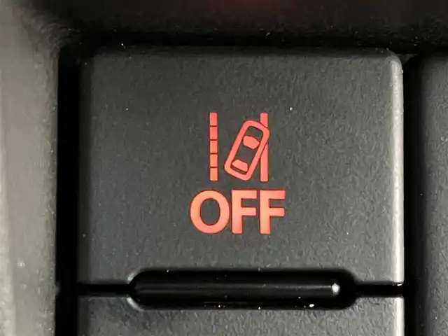 スズキ ジムニー ノマド FC 群馬県 2025(令7)年 0.1万km 黒 登録時走行距離１６０ｋｍ　/前席シートヒーター　/衝突軽減ブレーキ　/レーンアシスト　/アダプティブクルーズコントロール　/純正１５インチアルミホイール　/ミラーヒーター　/純正フロアマット　/スマートキー　/ＬＥＤ