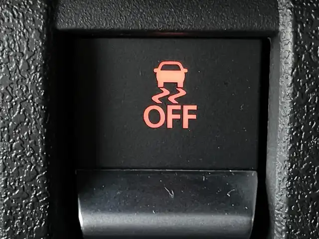 スズキ ジムニー ノマド FC 群馬県 2025(令7)年 0.1万km 黒 登録時走行距離１６０ｋｍ　/前席シートヒーター　/衝突軽減ブレーキ　/レーンアシスト　/アダプティブクルーズコントロール　/純正１５インチアルミホイール　/ミラーヒーター　/純正フロアマット　/スマートキー　/ＬＥＤ