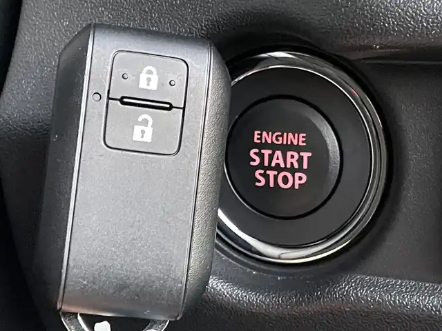 スズキ ジムニー ノマド FC 群馬県 2025(令7)年 0.1万km 黒 登録時走行距離１６０ｋｍ　/前席シートヒーター　/衝突軽減ブレーキ　/レーンアシスト　/アダプティブクルーズコントロール　/純正１５インチアルミホイール　/ミラーヒーター　/純正フロアマット　/スマートキー　/ＬＥＤ