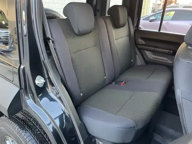 スズキ ジムニー ノマド FC 群馬県 2025(令7)年 0.1万km 黒 登録時走行距離１６０ｋｍ　/前席シートヒーター　/衝突軽減ブレーキ　/レーンアシスト　/アダプティブクルーズコントロール　/純正１５インチアルミホイール　/ミラーヒーター　/純正フロアマット　/スマートキー　/ＬＥＤ