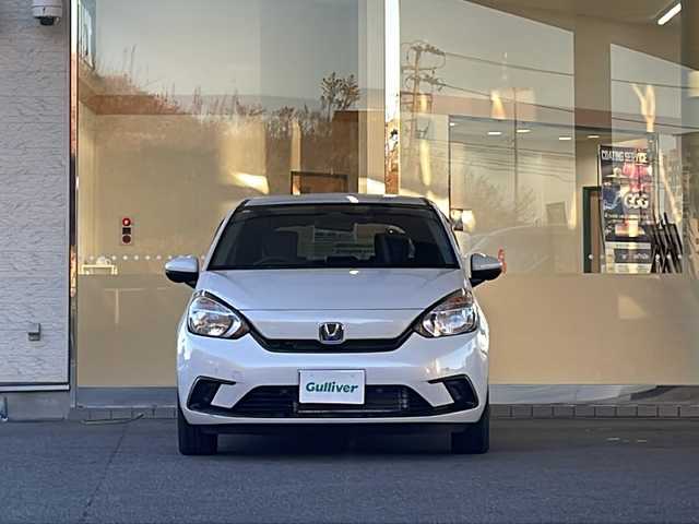 ホンダ フィット ベーシック 福島県 2021(令3)年 0.8万km プラチナホワイトパール １オーナー　純正ＳＤナビ　バックカメラ　ホンダセンシング　Ｒクルコン　前方ドライブレコーダー　スマートキー　コーナーセンサー　純正フロアマット　アイドリングストップ