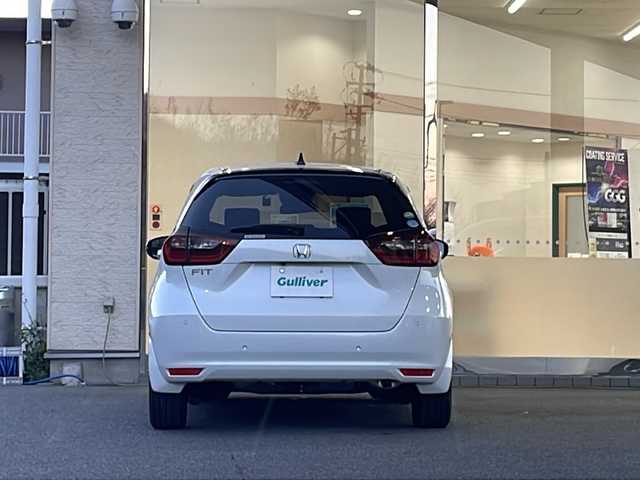 ホンダ フィット ベーシック 福島県 2021(令3)年 0.8万km プラチナホワイトパール １オーナー　純正ＳＤナビ　バックカメラ　ホンダセンシング　Ｒクルコン　前方ドライブレコーダー　スマートキー　コーナーセンサー　純正フロアマット　アイドリングストップ
