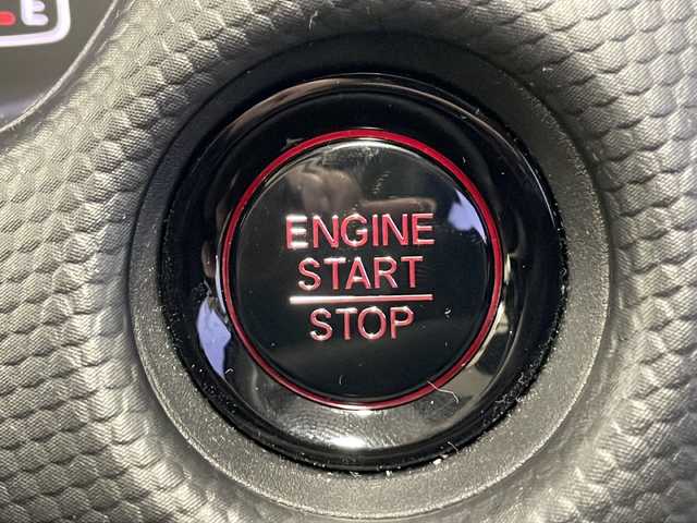 ホンダ フィット ベーシック 福島県 2021(令3)年 0.8万km プラチナホワイトパール １オーナー　純正ＳＤナビ　バックカメラ　ホンダセンシング　Ｒクルコン　前方ドライブレコーダー　スマートキー　コーナーセンサー　純正フロアマット　アイドリングストップ