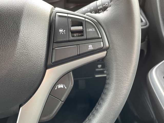 スズキ ソリオ HV MZ 青森県 2024(令6)年 1.1万km ピュアホワイトP 4WD/純正9インチメモリナビ・フルセグTV/CD・DVD・Bluetooth・USB/全方位カメラ/両側パワースライドドア/ヘッドアップディスプレイ/前席シートヒーター/セーフティサポート/デュアルカメラブレーキサポート/追従クルーズコントロール/レーンキープアシスト/ハイビームアシスト/車線逸脱警報/リアパーキングセンサー/ビルトインETC/シートバックテーブル/後席ロールサンシェード/LEDヘッドライト/オートライト/LEDフォグランプ/純正15インチアルミ