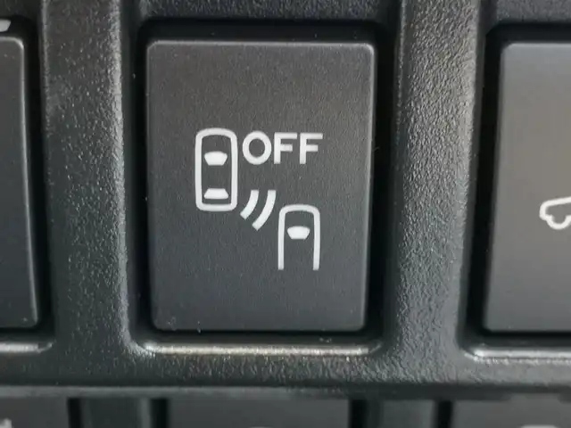 スバル アウトバック リミテッド 茨城県 2018(平30)年 8.2万km クリスタルホワイトP 純正ナビ/【SD・DISC・iPod・USB・TV・BT・ラジオ・AUX】/パワーシート/シートメモリ/シートヒーター/ステアリングヒーター/電動リアゲート/パドルシフト/レーダークルコン/Bカメラ/左サイドカメラ/ETC/BSM/ヒルアシストコントロール/ルーフレール