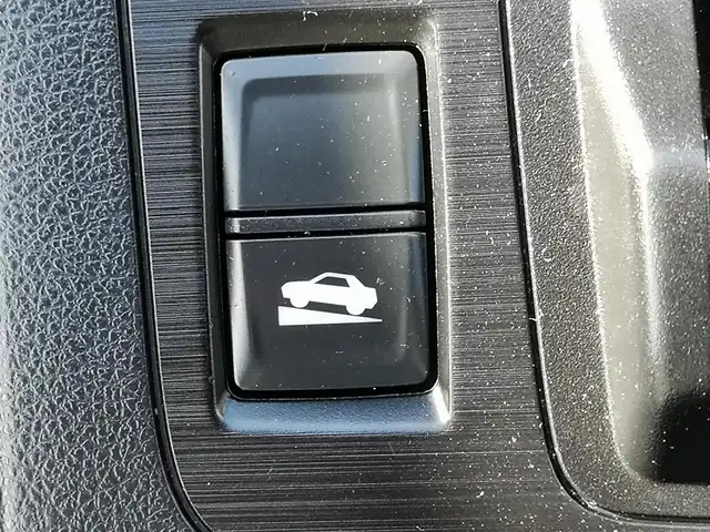 スバル アウトバック リミテッド 茨城県 2018(平30)年 8.2万km クリスタルホワイトP 純正ナビ/【SD・DISC・iPod・USB・TV・BT・ラジオ・AUX】/パワーシート/シートメモリ/シートヒーター/ステアリングヒーター/電動リアゲート/パドルシフト/レーダークルコン/Bカメラ/左サイドカメラ/ETC/BSM/ヒルアシストコントロール/ルーフレール