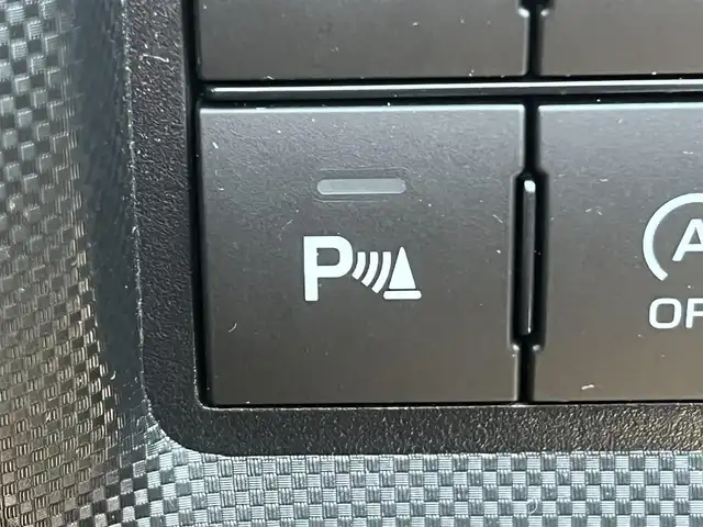 トヨタ ライズ G 秋田県 2020(令2)年 7.7万km シャイニングホワイトパール 4WD/衝突軽減システム/LEDヘッドライト/純正SDナビ（DVD/CD/BT/AM/FM/USB）/フルセグ（走行中視聴可能）/バックカメラ/トヨタ純正１６インチアルミ（夏タイヤ装着）/スマートキー/アイドリングストップ/プッシュスタート/コーナーセンサー/レーンキープアシスト/オートマチックハイビーム/MTモード付AT/ステアリングスイッチ/前席シートヒーター/純正フロアマット/純正ドアバイザー/オートライト/オートエアコン/横滑り防止/盗難防止装置/寒冷地仕様/ヘッドライトレベライザー/電動格納ウィンカーミラー/保証書/取扱説明書/記録簿/スペアキー×１