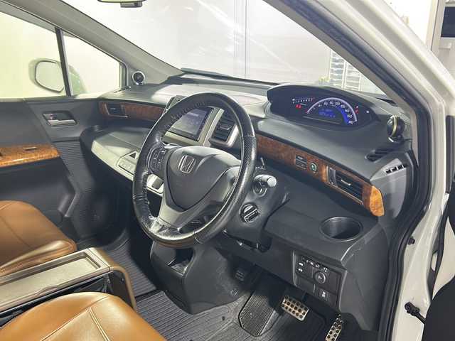 ホンダ フリード G ジャストセレクション 福岡県 2015(平27)年 10.1万km プラチナホワイトパール ・Bluetooth/・Bカメラ/・片側パワースライドドア/・ETC