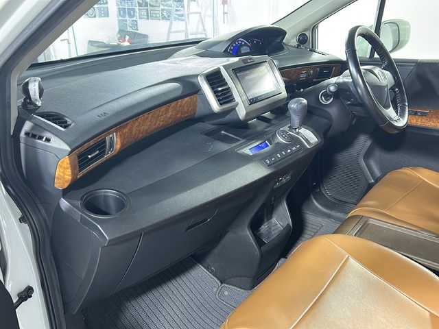 ホンダ フリード G ジャストセレクション 福岡県 2015(平27)年 10.1万km プラチナホワイトパール ・Bluetooth/・Bカメラ/・片側パワースライドドア/・ETC