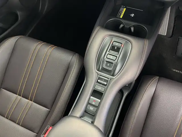 ホンダ ＺＲ－Ｖ ハイブリッド e:HEV Z 鹿児島県 2024(令6)年 1.3万km プレミアムクリスタルブルークリスタル ホンダセンシング/レーダークルーズコントロール/純正９インチナビ/フルセグTV/マルチビューモニター/パワーバックドア/レザーシート/シートヒーター/スマートキー/プッシュスタート/ＬＥＤヘッドライト/ビルトインＥＴＣ２．０/ブラインドスポットモニター/パドルシフト/シートメモリー/ＢＯＳＥサウンド/おくだけ充電