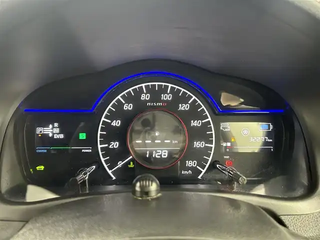 日産 ノート e－パワー ニスモ 埼玉県 2018(平30)年 3.3万km スーパーブラック 純正ナビ フルセグTV Bluetooth 全方位カメラ インテリジェントルームミラー 衝突軽減ブレーキ ドライブレコーダー ETC コーナーセンサー LEDヘッドライト スペアキー