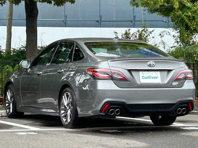 トヨタ クラウン ハイブリッド RS アドバンス 宮城県 2021(令3)年 0.3万km シルバー 純正ナビ/トヨタセーフティセンス/・プリクラッシュセーフティー/・レーントレーシングアシスト/・レーダークルーズコントロール/・ロードサインアシスト/・アダプティブハイビームシステム/先行者発進告知機能/ブラインドスポットモニター/インテリジェントクリアランスソナー/リヤクロストラフィックオートブレーキ/ヘッドアップディスプレイ/三眼LEDヘッドライト/フォグランプ/オートライト/シートメモリ/パワーシート/ハンドルヒーター/シートヒーター/エアーシート/バックカメラ/フルセグTV/Bluetooth、CD/純正ビルトイン2.0ETC/純正前後ドライブレコーダー/純正フロアマット/純正アルミホイール