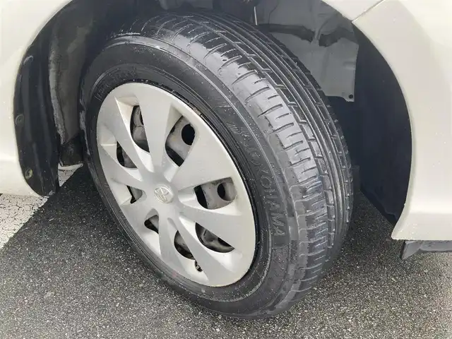 トヨタ アクア G 静岡県 2014(平26)年 8.5万km ライムホワイトパールクリスタルシャイン 社外HDDナビ(AVIC-ZH0009)/　AM FM CD DVD Bluetooth USB/バックモニター/HIDオートヘッドランプ/ステアリングリモコン/アイドリングストップ/スマートキー2本/純正ラゲッジマット/ドアバイザー/純正フロアマット/ワンオーナー/フルセグTV/ETC/シートヒーター(前席)