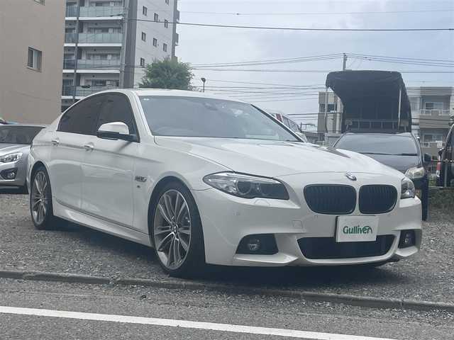 ＢＭＷ ５２３ｄ Mスポーツ ザ・ピーク 東京都 2017(平29)年 3.1万km アルピンホワイトⅢ 特別仕様車【THE PEAK No.199/260】/純正HDDナビ/（DVD/フルセグTV/Bluetooth/USB）/バックカメラ/ミラー一体型ETC/前後ドライブレコーダー/革シート/前席パワーシート/D席メモリシート/シートヒーター/ステアマチック/ドライビンングアシストプラス/・アクティブクルーズコントロール/・衝突回避・被害軽減ブレーキ/・前車接近警告機能/・レーン・ディパーチャー・ウォーニング/純正OP20インチアルミホイール/純正LEDヘッドライト/スマートキー/スペアキー1本/保証書/取扱説明書