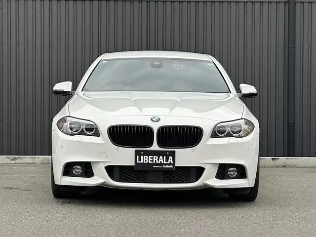 ＢＭＷ ５２３ｄ Mスポーツ ザ・ピーク 福島県 2017(平29)年 3.1万km アルピンホワイトⅢ 特別仕様車【THE PEAK No.199/260】/純正ナビ(CD/DVD/BT/USB/AUX)/バックカメラ/ミラー一体型ETC/前後ドライブレコーダー/黒レザーシート/パワーシート/シートヒーター/ステアマチック/ドライビンングアシストプラス/・アクティブクルーズコントロール/・衝突回避・被害軽減ブレーキ/・前車接近警告機能/・レーン・ディパーチャー・ウォーニング/純正20AW/純正LEDヘッドライト/パドルシフト/ステアリングスイッチ/コンフォートアクセス/スマートキー/保証書/取扱説明書/スペアキー