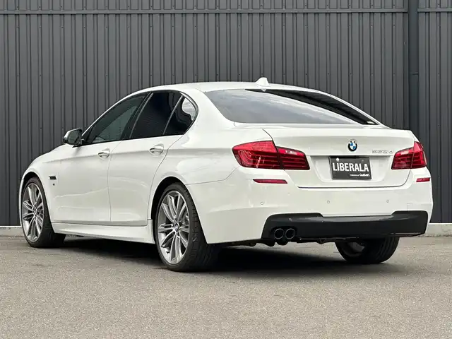 ＢＭＷ ５２３ｄ Mスポーツ ザ・ピーク 福島県 2017(平29)年 3.1万km アルピンホワイトⅢ 特別仕様車【THE PEAK No.199/260】/純正ナビ(CD/DVD/BT/USB/AUX)/バックカメラ/ミラー一体型ETC/前後ドライブレコーダー/黒レザーシート/パワーシート/シートヒーター/ステアマチック/ドライビンングアシストプラス/・アクティブクルーズコントロール/・衝突回避・被害軽減ブレーキ/・前車接近警告機能/・レーン・ディパーチャー・ウォーニング/純正20AW/純正LEDヘッドライト/パドルシフト/ステアリングスイッチ/コンフォートアクセス/スマートキー/保証書/取扱説明書/スペアキー