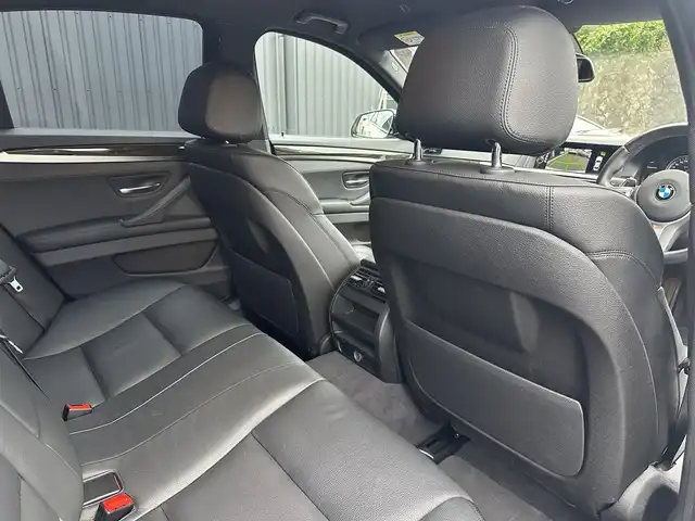 ＢＭＷ ５２３ｄ Mスポーツ ザ・ピーク 福島県 2017(平29)年 3.1万km アルピンホワイトⅢ 特別仕様車【THE PEAK No.199/260】/純正ナビ(CD/DVD/BT/USB/AUX)/バックカメラ/ミラー一体型ETC/前後ドライブレコーダー/黒レザーシート/パワーシート/シートヒーター/ステアマチック/ドライビンングアシストプラス/・アクティブクルーズコントロール/・衝突回避・被害軽減ブレーキ/・前車接近警告機能/・レーン・ディパーチャー・ウォーニング/純正20AW/純正LEDヘッドライト/パドルシフト/ステアリングスイッチ/コンフォートアクセス/スマートキー/保証書/取扱説明書/スペアキー