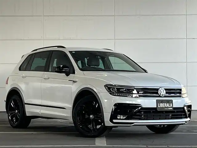 フォルクスワーゲン ティグアン TDI 4モーション Rライン ブラックスタイル 山形県 2020(令2)年 3.7万km オリックスホワイトパールエフェクト Discover Proナビ/・CD/DVD/Bluetooth/AUX/USB/・Apple CarPlay/Android Auto/・フルセグTV/・360°サラウンドビューカメラ/アダプティブクルーズコントロール/プリクラッシュセーフティ/ブラインドスポットアシスト/レーンキープアシスト/パーキングアシスト/・ステアリングサポート機能/走行モード/LEDオートライト/オートハイビーム/ハーフレザーシート/シートヒーター（ALL）/オートホールド/電動リヤゲート/専用純正19インチアルミ