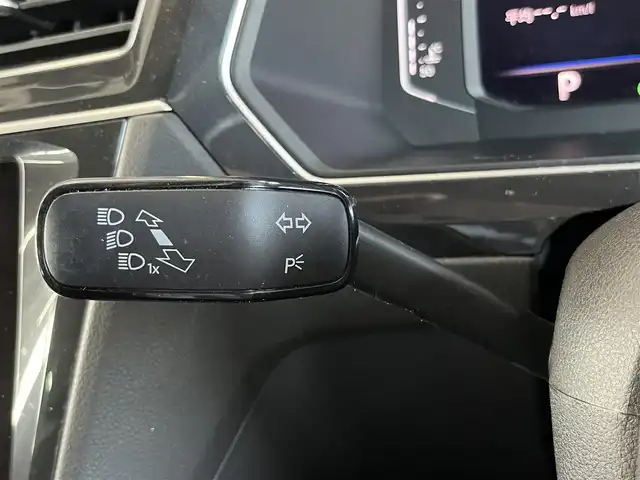 フォルクスワーゲン ティグアン TDI 4モーション Rライン ブラックスタイル 山形県 2020(令2)年 3.7万km オリックスホワイトパールエフェクト Discover Proナビ/・CD/DVD/Bluetooth/AUX/USB/・Apple CarPlay/Android Auto/・フルセグTV/・360°サラウンドビューカメラ/アダプティブクルーズコントロール/プリクラッシュセーフティ/ブラインドスポットアシスト/レーンキープアシスト/パーキングアシスト/・ステアリングサポート機能/走行モード/LEDオートライト/オートハイビーム/ハーフレザーシート/シートヒーター（ALL）/オートホールド/電動リヤゲート/専用純正19インチアルミ