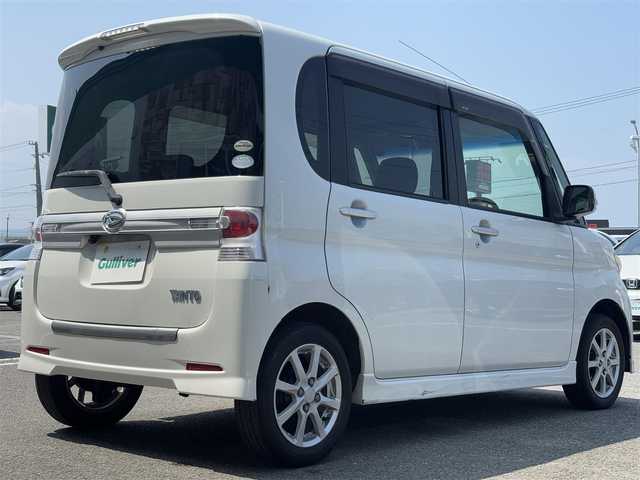 ダイハツ タント カスタム X 徳島県 2011(平23)年 12.7万km パールホワイトⅢ 片側パワースライドドア/社外SDナビ【NR-MZ33】/（バックカメラ/Bluetooth/フルセグTV/CD/DVD）/オートエアコン/純正アルミホイール/純正フロアマット/電格ミラー/ドアバイザー/スマートキー