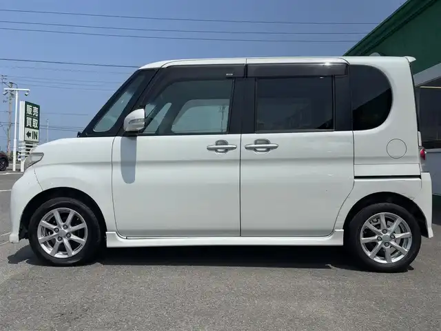 ダイハツ タント カスタム X 徳島県 2011(平23)年 12.7万km パールホワイトⅢ 片側パワースライドドア/社外SDナビ【NR-MZ33】/（バックカメラ/Bluetooth/フルセグTV/CD/DVD）/オートエアコン/純正アルミホイール/純正フロアマット/電格ミラー/ドアバイザー/スマートキー