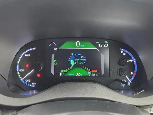 トヨタ ヤリスクロス ハイブリッド Z 愛知県 2023(令5)年 3.8万km ブラックマイカ トヨタセーフティセンス/　　・プリクラッシュセーフティ/　　・レーントレーシングアシスト/　　・レーンディバーチャーアラート/　　・レーダークルーズコントロール/　　・オートマチックハイビーム/　　・ロードサインアシスト/ブラインドスポットモニター/ヘッドアップディスプレイ/デジタルインナーミラー/ドライブレコーダー/メーカーオプション8インチディスプレイオーディオ/　　・Bluetooth対応/パノラミックビューモニター/革巻きステアリング/ステアリングリモコン/ステアリングヒーター/ハーフレザーシート/パワーシート（D席）/シートヒーター（前席）/純正LEDヘッドライト/純正18インチアルミホイール