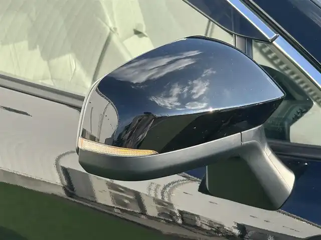 トヨタ カローラ クロス ハイブリッド Z 香川県 2023(令5)年 3.2万km アティチュードブラックマイカ トヨタセーフティーセンス/・プリクラッシュ/・LTA/純正9インチDA/バックカメラ/ハーフレザーシート/パワーシート/シートヒーター/パワーバックドア/革巻きステアリング/ステアリングリモコン/レーダークルーズ/BSM/LEDライト/スマートキー/プッシュスタート