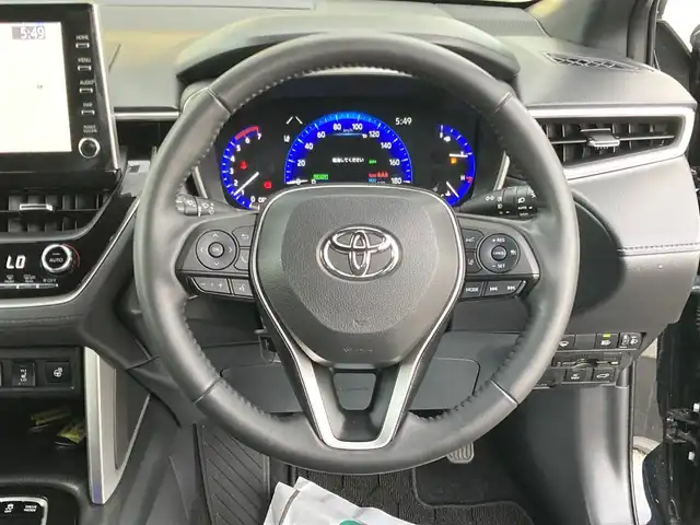 トヨタ カローラ クロス ハイブリッド Z 香川県 2023(令5)年 3.2万km アティチュードブラックマイカ トヨタセーフティーセンス/・プリクラッシュ/・LTA/純正9インチDA/バックカメラ/ハーフレザーシート/パワーシート/シートヒーター/パワーバックドア/革巻きステアリング/ステアリングリモコン/レーダークルーズ/BSM/LEDライト/スマートキー/プッシュスタート