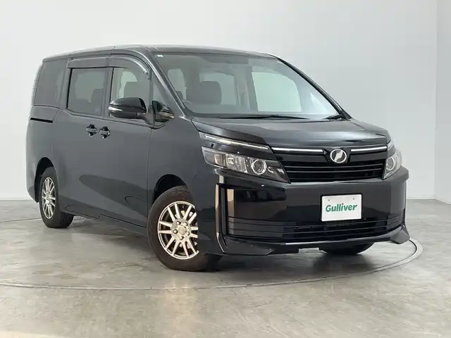 トヨタ ヴォクシー X 群馬県 2015(平27)年 8.8万km ブラック 純正９型ナビ　バックカメラ　純正ビルトインＥＴＣ　純正ドライブレコーダー　ステアリングリモコン　オートライト　スマートキー　プッシュスタート　ＬＥＤヘッドライト　アイドリングストップ　パニティミラー