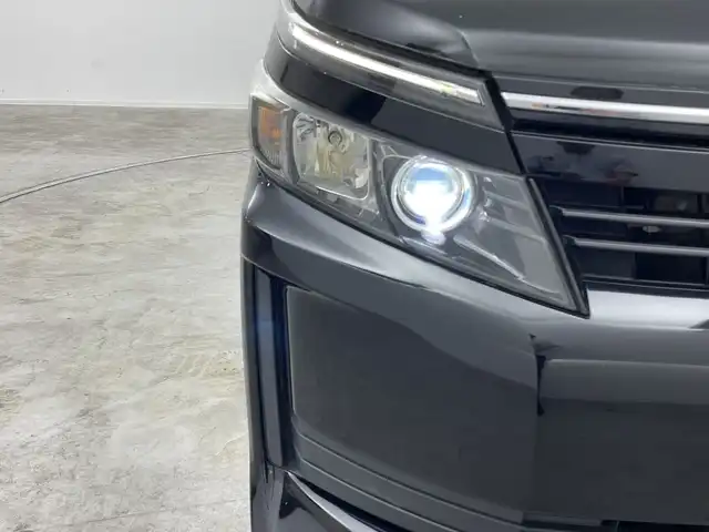 トヨタ ヴォクシー X 群馬県 2015(平27)年 8.8万km ブラック 純正９型ナビ　バックカメラ　純正ビルトインＥＴＣ　純正ドライブレコーダー　ステアリングリモコン　オートライト　スマートキー　プッシュスタート　ＬＥＤヘッドライト　アイドリングストップ　パニティミラー