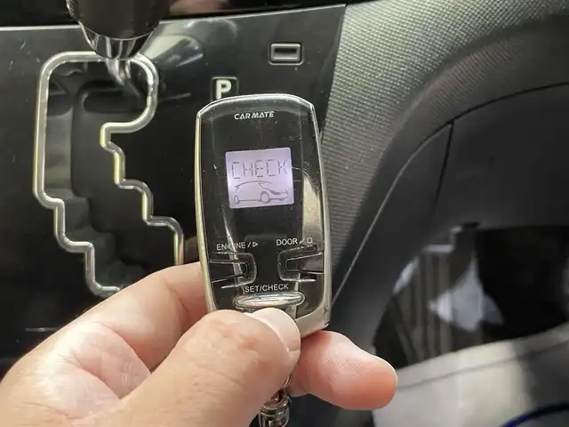 トヨタ エスティマ ハイブリッド アエラス プレミアムエディション 岩手県 2014(平26)年 7.7万km ホワイトパールクリスタルシャイン ４WD/両側パワースライドドア/クルーズコントロール/横滑り防止装置/運転席パワーシート/AC100V1500Wアクセサリーコンセント/オットマン/ウォークスルー/エンジンスターター/純正ナビ/フルセグTV/バックカメラ/ETC/ドライブレコーダー/オートエアコン/オートライト/HIDヘッドランプ/フォグランプ/純正１７インチアルミホイール
