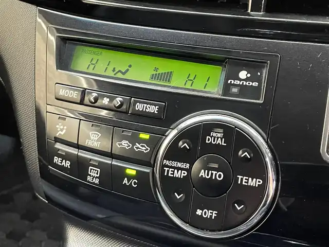 トヨタ エスティマ ハイブリッド アエラス プレミアムエディション 岩手県 2014(平26)年 7.7万km ホワイトパールクリスタルシャイン ４WD/両側パワースライドドア/クルーズコントロール/横滑り防止装置/運転席パワーシート/AC100V1500Wアクセサリーコンセント/オットマン/ウォークスルー/エンジンスターター/純正ナビ/フルセグTV/バックカメラ/ETC/ドライブレコーダー/オートエアコン/オートライト/HIDヘッドランプ/フォグランプ/純正１７インチアルミホイール