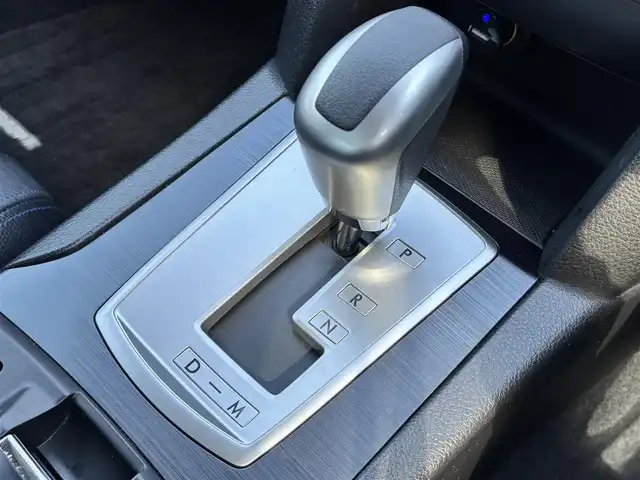 スバル レガシィ Ｂ４ 2．0GT DIT 富山県 2012(平24)年 7.9万km クリスタルブラックシリカ STIリップスポイラー/サブウーファー【マッキントッシュ】/ビルシュタイン/純正HDDナビ/【ワンセグテレビ/Bluetooth/CD/DVD/ミュージックサーバー】/バックカメラ/ETC/シートヒーター/パワーシート/クルーズコントロール/ステアリングスイッチ/パドルシフト/電子パーキング/ヒルスタート/レザーシート/純正18インチアルミホイール/SI-DRIVE/プッシュスタート