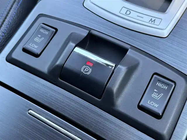 スバル レガシィ Ｂ４ 2．0GT DIT 富山県 2012(平24)年 7.9万km クリスタルブラックシリカ STIリップスポイラー/サブウーファー【マッキントッシュ】/ビルシュタイン/純正HDDナビ/【ワンセグテレビ/Bluetooth/CD/DVD/ミュージックサーバー】/バックカメラ/ETC/シートヒーター/パワーシート/クルーズコントロール/ステアリングスイッチ/パドルシフト/電子パーキング/ヒルスタート/レザーシート/純正18インチアルミホイール/SI-DRIVE/プッシュスタート