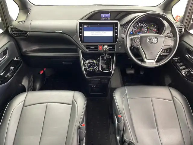 トヨタ ヴォクシー ZS 煌Ⅱ 大阪府 2020(令2)年 2.9万km イナズマスパーキングブラックガラスフレーク 純正10インチナビ/トヨタセーフティセンス/フルセグテレビ/Bluetooth/バックカメラ/フロアマット/両側パワースライドドア/クルーズコントロール/アイドリングストップ/ビルトインETC/LEDヘッドライト/オートハイビーム/前後コーナーセンサー/フルセグテレビ