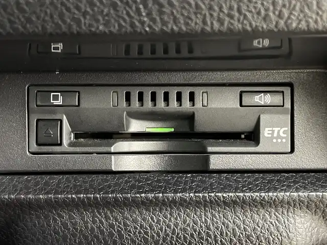 トヨタ ヴォクシー ZS 煌Ⅱ 大阪府 2020(令2)年 2.9万km イナズマスパーキングブラックガラスフレーク 純正10インチナビ/トヨタセーフティセンス/フルセグテレビ/Bluetooth/バックカメラ/フロアマット/両側パワースライドドア/クルーズコントロール/アイドリングストップ/ビルトインETC/LEDヘッドライト/オートハイビーム/前後コーナーセンサー/フルセグテレビ