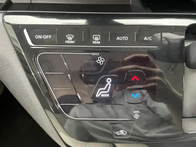 日産 デイズ X 鹿児島県 2024(令6)年 0.4万km スパークリングレッドM 純正9インチディスプレイオーディオ/BT/AppleCarPlay/AndroidAuto/iPod/アラウンドビューモニター/インテリジェントエマージェンシーブレーキ/ステアリングリモコン/前後ドライブレコーダー/オートライト/純正14インチアルミホイール/純正フロアマット/スマートキー