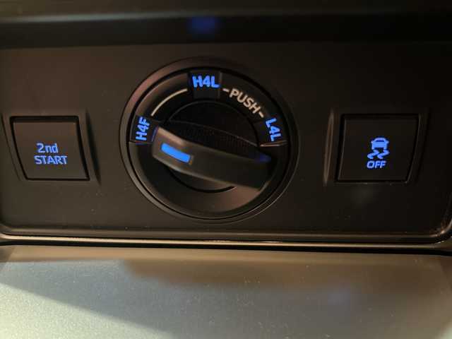 トヨタ ランドクルーザー プラド TX Lパッケージ マットブラED 埼玉県 2023(令5)年 2.5万km ブラック トヨタセーフティセンス/メーカーナビ/　　BT/USB/フルセグ/全方位カメラ/レーダークルーズコントロール/LEDヘッドライト/レザーシート/シートヒーター/エアシート/純正18インチアルミホイール/サンルーフ/コーナーセンサー/ルーフレール/ETC2.0/スマートキー/禁煙車