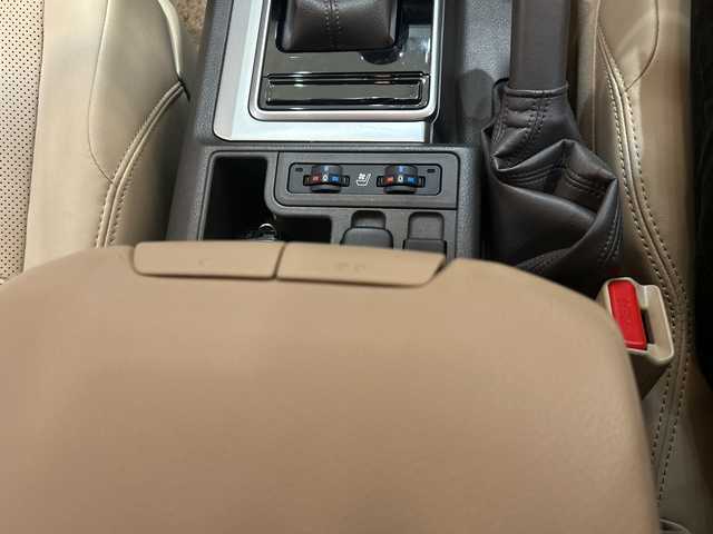 トヨタ ランドクルーザー プラド TX Lパッケージ マットブラED 埼玉県 2023(令5)年 2.5万km ブラック トヨタセーフティセンス/メーカーナビ/　　BT/USB/フルセグ/全方位カメラ/レーダークルーズコントロール/LEDヘッドライト/レザーシート/シートヒーター/エアシート/純正18インチアルミホイール/サンルーフ/コーナーセンサー/ルーフレール/ETC2.0/スマートキー/禁煙車