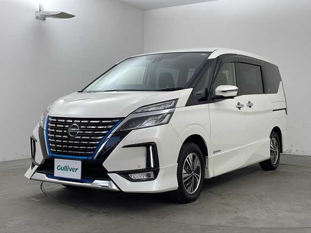 日産 セレナ e－パワー ハイウェイスター V 兵庫県 2020(令2)年 3万km ブリリアントホワイトパール ・ワンオーナー車/・純正ナビ/CD/DVD/SD/TV/Bluetooth/・フリップダウンモニター/・ビルトインETC/・アラウンドビューモニター/・両側パワースライドドア/・エマージェンシーブレーキ/・車線逸脱防止支援/・車線逸脱警報/・後側方車両検知警報/・後側方衝突防止支援/・後退時車両検知機能/・フロント＆バックソナー/・クルーズコントロール/・ＬＥＤヘッドライト/・アダプティブＬＥＤヘッドライトシステム/・純正フロアマット/・純正アルミホイール/・インテリジェントキー/・プッシュスタート/・社外マフラー/・フロントエアロ