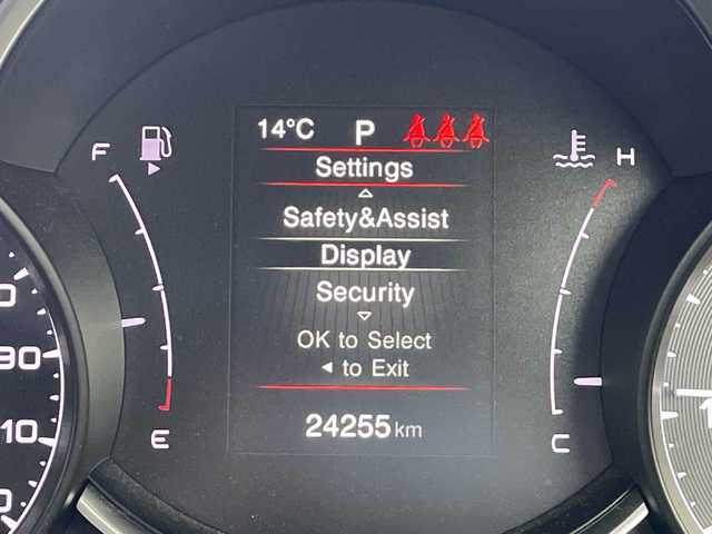 フィアット ５００Ｘ クロス 奈良県 2019(令1)年 2.5万km ベージュ 純正モニター付きオーディオ/USB BT AUX FM AM/バックカメラ/ETC/レーダークルーズコントロール/レーンアシスト/コーナーセンサー/電子パーキング/ドライブレコーダー/LEDヘッドライト/LEDフォグライト/オートライト/レザーシート/パワーシート/シートヒーター/ステアリングリモコン/ルーフレール/スマートキー/プッシュスタート