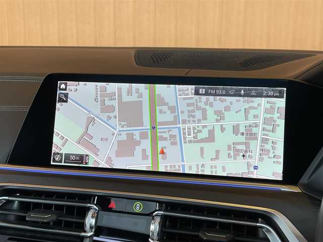 ＢＭＷ Ｘ７ xDrive35d Mスポーツ 愛知県 2020(令2)年 3.6万km サファイアブラックP スカイ・ラウンジ・パノラマ・ガラス・サンルーフ　/harman/kardon　/純正ナビ　/Bluetooth /USB /リアモニター/ACC　/BSM　/LKA　/ドラレコ　/ETC　/ヘッドアップディスプレイ　/ワイヤレス充電　/ハンズフリーパワーテールゲート　/黒革/シートヒーター　/マッサージシート/ディスプレイキー/　