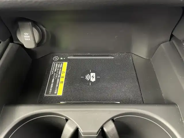 ホンダ ＺＲ－Ｖ ハイブリッド e:HEV Z 埼玉県 2024(令6)年 0.6万km プラチナホワイトパール Honda　CONNECT 9インチナビディスプレー/地デジフルセグ/ホンダセンシング　/ブラック本革シート　/運転席8ウェイ助手席4ウェイパワーシート　/運転席＆助手席シートヒーター/ハンズフリーアクセスパワーテールゲート/BOSEプレミアムサウンドシステム　/後退出庫サポート/マルチビューカメラシステム　/ブラインドスポットインフォメーション　/ETC2.0車載器ナビ連動/ワイヤレス充電器/純正ドライブレコーダー前後/LEDヘッドライト/前後コーナーセンサー/純正18インチアルミホイール