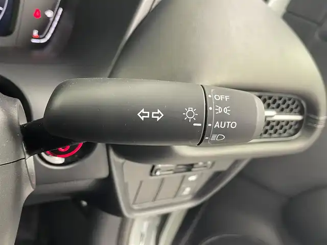 ホンダ ＺＲ－Ｖ ハイブリッド e:HEV Z 埼玉県 2024(令6)年 0.6万km プラチナホワイトパール Honda　CONNECT 9インチナビディスプレー/地デジフルセグ/ホンダセンシング　/ブラック本革シート　/運転席8ウェイ助手席4ウェイパワーシート　/運転席＆助手席シートヒーター/ハンズフリーアクセスパワーテールゲート/BOSEプレミアムサウンドシステム　/後退出庫サポート/マルチビューカメラシステム　/ブラインドスポットインフォメーション　/ETC2.0車載器ナビ連動/ワイヤレス充電器/純正ドライブレコーダー前後/LEDヘッドライト/前後コーナーセンサー/純正18インチアルミホイール