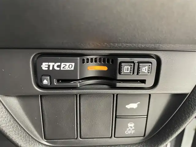 ホンダ ＺＲ－Ｖ ハイブリッド e:HEV Z 埼玉県 2024(令6)年 0.6万km プラチナホワイトパール Honda　CONNECT 9インチナビディスプレー/地デジフルセグ/ホンダセンシング　/ブラック本革シート　/運転席8ウェイ助手席4ウェイパワーシート　/運転席＆助手席シートヒーター/ハンズフリーアクセスパワーテールゲート/BOSEプレミアムサウンドシステム　/後退出庫サポート/マルチビューカメラシステム　/ブラインドスポットインフォメーション　/ETC2.0車載器ナビ連動/ワイヤレス充電器/純正ドライブレコーダー前後/LEDヘッドライト/前後コーナーセンサー/純正18インチアルミホイール