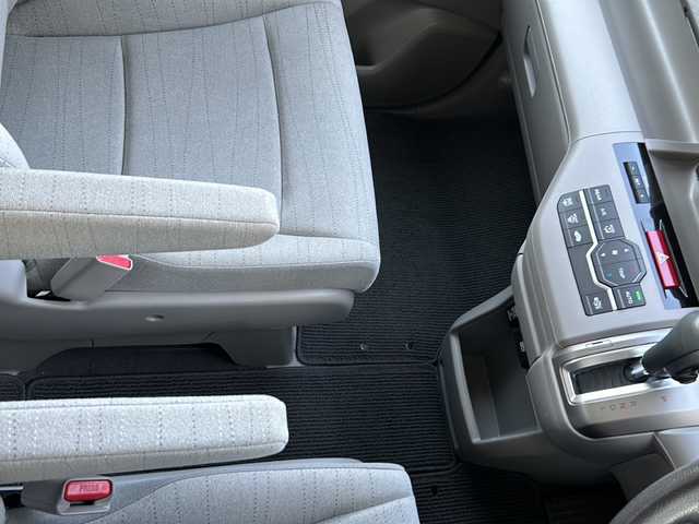 ホンダ ステップワゴン G Lパッケージ 鳥取県 2010(平22)年 11.2万km プレミアムヒダマリアイボリーパール 純正キーレス/両側パワースライド/純正HDDインターナビ/ワンセグ・MSV/バックカメラ/リアクーラー/ビルトインETC/保証書。取説