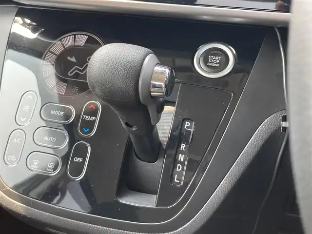 日産 デイズ ルークス ハイウェイスターX 鳥取県 2018(平30)年 6.2万km スターリングシルバーM 4・W・D/ワンオーナー/純正CDオーディオ/社外ポータブルナビ/ワンセグ/アラウンドビューモニター/エマージェンシーブレーキ/レーンキープアシスト/片側パワースライドドア/運転席シートヒーター/LEDヘットライト/フォグライト/純正14インチアルミホイール/プッシュエンジンスタート/アイドリングストップ