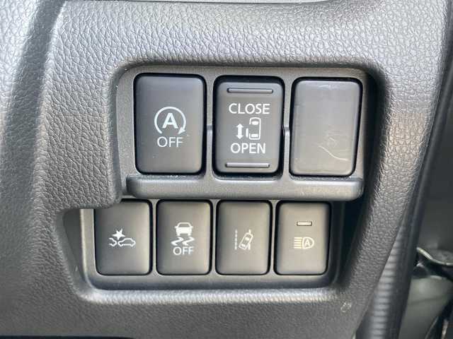 日産 デイズ ルークス ハイウェイスターX 鳥取県 2018(平30)年 6.2万km スターリングシルバーM 4・W・D/ワンオーナー/純正CDオーディオ/社外ポータブルナビ/ワンセグ/アラウンドビューモニター/エマージェンシーブレーキ/レーンキープアシスト/片側パワースライドドア/運転席シートヒーター/LEDヘットライト/フォグライト/純正14インチアルミホイール/プッシュエンジンスタート/アイドリングストップ