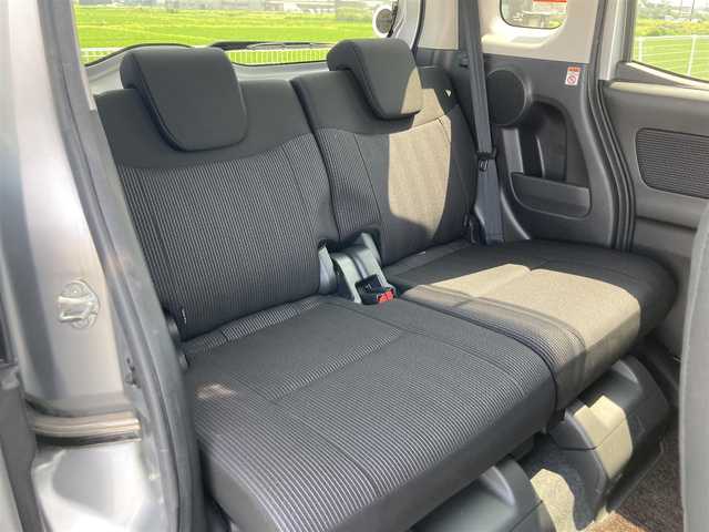 日産 デイズ ルークス ハイウェイスターX 鳥取県 2018(平30)年 6.2万km スターリングシルバーM 4・W・D/ワンオーナー/純正CDオーディオ/社外ポータブルナビ/ワンセグ/アラウンドビューモニター/エマージェンシーブレーキ/レーンキープアシスト/片側パワースライドドア/運転席シートヒーター/LEDヘットライト/フォグライト/純正14インチアルミホイール/プッシュエンジンスタート/アイドリングストップ