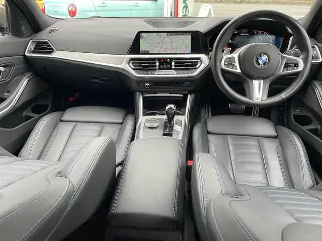 ＢＭＷ Ｍ３４０ｉ xDrive 神奈川県 2020(令2)年 1.3万km サファイアブラックP 純正HDDナビ/ラジオ/BT /音楽ライブラリ/TV /AppleCarPlay/ETC/haman/kardonサウンドシステム/コンフォートアクセス/イノベーション・パッケージ/● BMWレーザー・ライト/● BMWヘッドアップ・ディスプレイ/● BMWジェスチャー・コントロール/直列6気筒 M ツインパワー・ターボ/8速スポーツ・オートマチック・トランスミッション/アダプティブ・ヘッドライト/ハイビーム・アシスタント/インテリジェントセーフティ/ドライビングアシストプロフェッショナル/●ACC/●ステアリング&レーンコントロールアシスト/●車線逸脱警告システム/●アクティブサイドコリジョンプロテクション/●前車接近警告機能/●衝突回避・被害軽減ブレーキ/●後車衝突警告機能/●クロストラフィックウォーニング/●高速道路渋滞時ハンズオフアシスト/●エマージェンシーストップアシスト/●トラフィックサインアシスト（速度制限認識）/パーキングアシストプラス/（トップビュー＋3Dビュー、サイドビュー、リヤビュー）/PDC／パークディスタンスコントロール/パーキングアシスト/スマートキー×2/取説/保証書